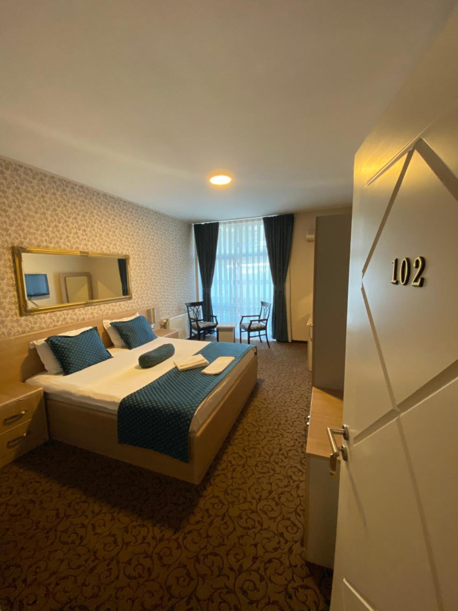 Hotel Pejton Pristina Buitenkant foto