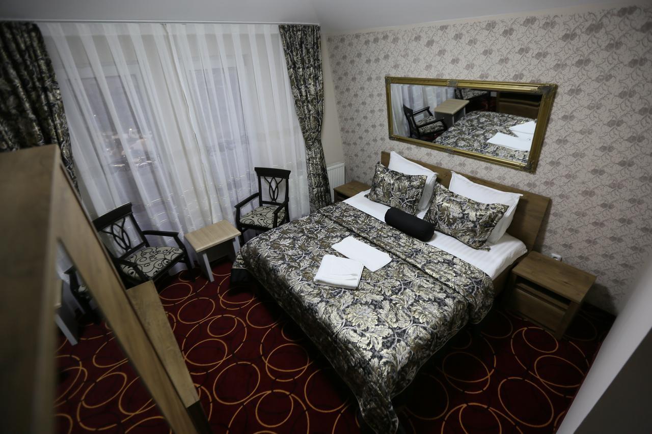 Hotel Pejton Pristina Buitenkant foto