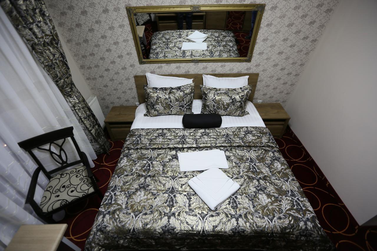 Hotel Pejton Pristina Buitenkant foto
