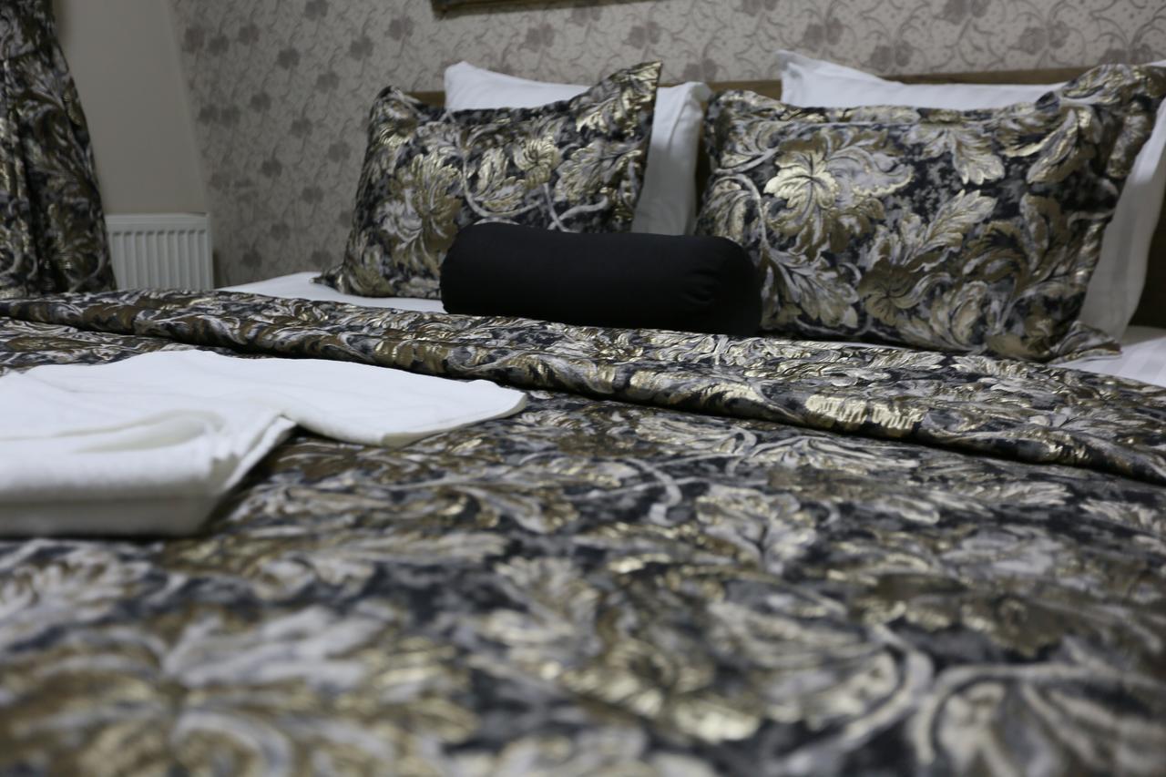 Hotel Pejton Pristina Buitenkant foto
